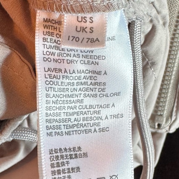 NWT Urban Outfitters Gray Cargo joggers size small - Picture 6 of 11